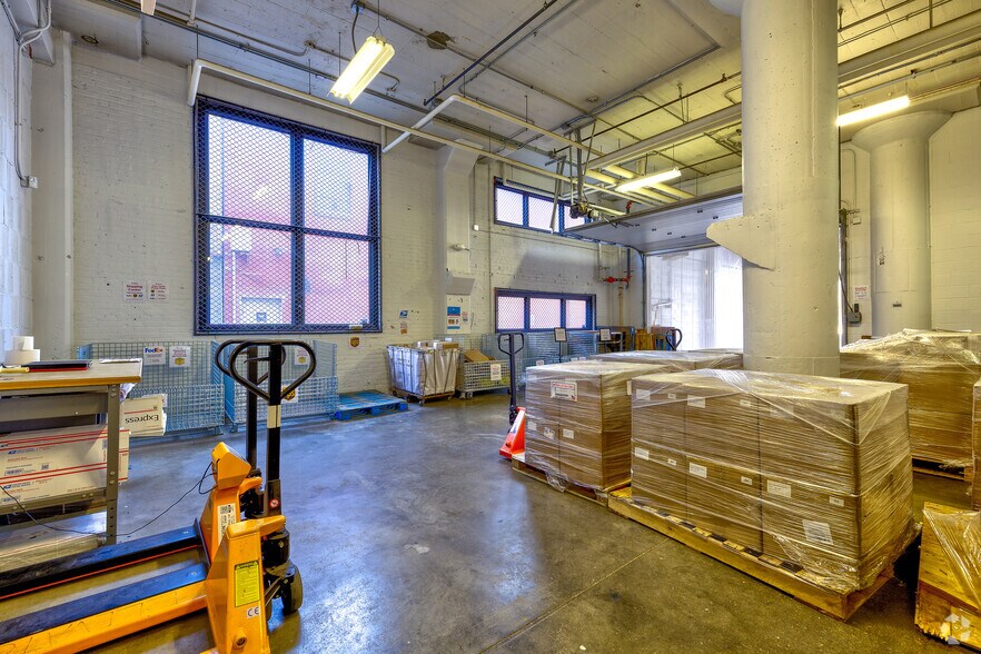 More Photos Of 1402 Jones St, Omaha Warehouse For Lease