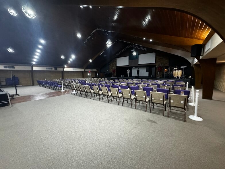 More Photos Of 1609 14th St, Plano Religious Facility For Sale