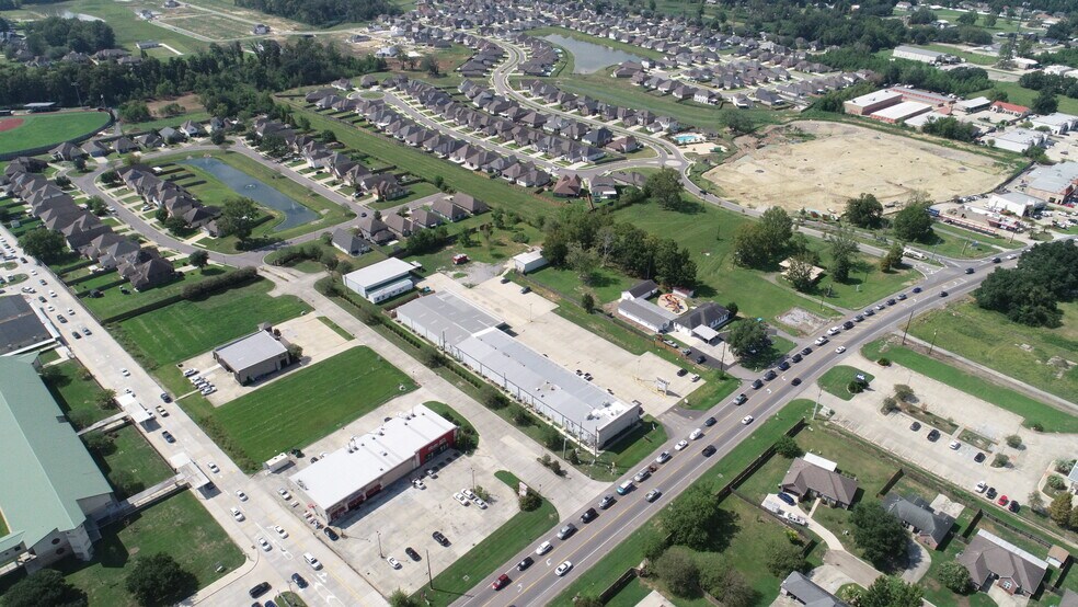 More Photos Of 13253 Highway 73, Geismar Storefront For Lease