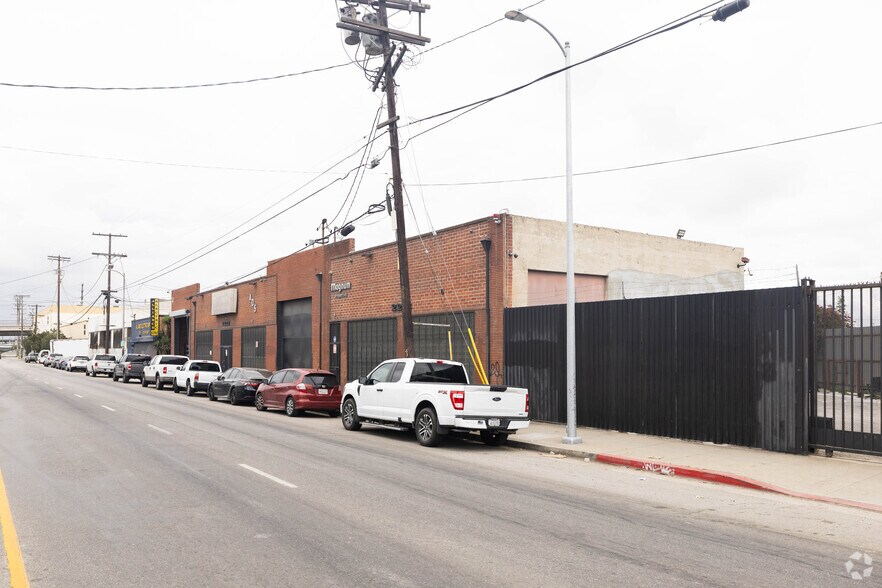 Primary Photo Of 2230 E Washington Blvd, Los Angeles Manufacturing For Lease