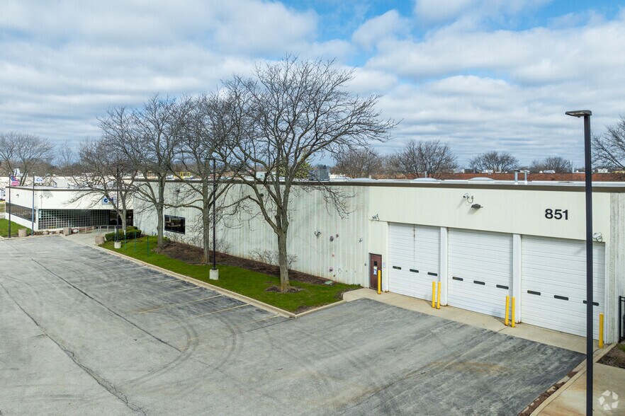 More Photos Of 851 Feehanville Dr, Mount Prospect Warehouse For Sale
