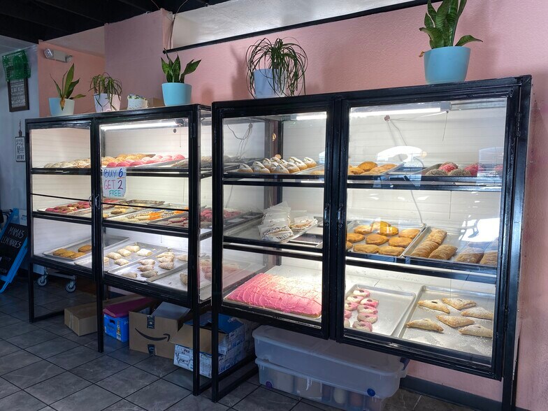 More Photos Of 1830 Plover Rd, Plover Restaurant For Lease