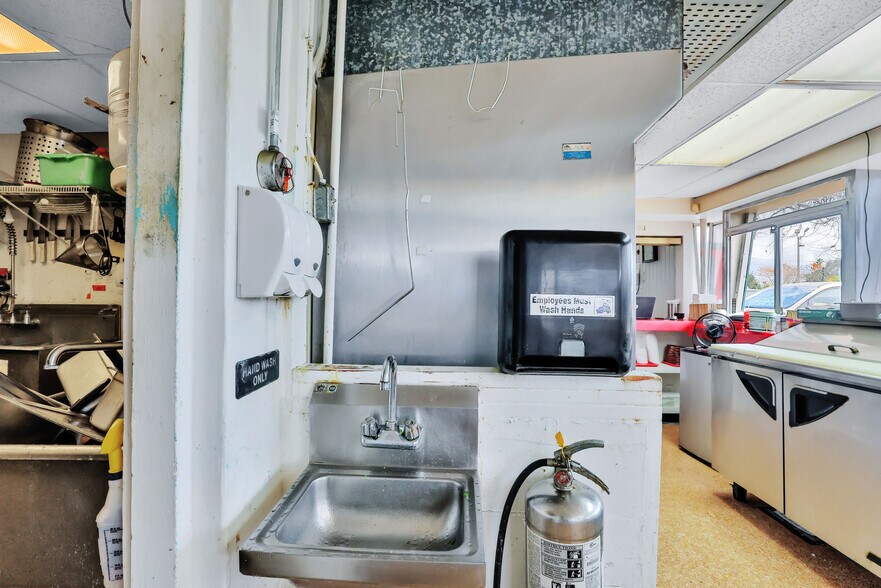 More Photos Of 114 Central Ave, Lake Wales Freestanding For Sale