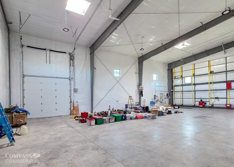 More Photos Of 63205 Gibson Air Rd, Bend Airplane Hangar For Sale
