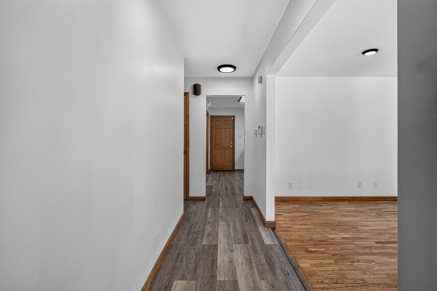More Photos Of 535 Elm St, Hillsboro Office For Sale