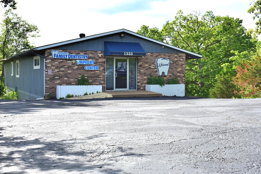 More Photos Of 1333 W Outer 21 Rd, Arnold Medical For Sale