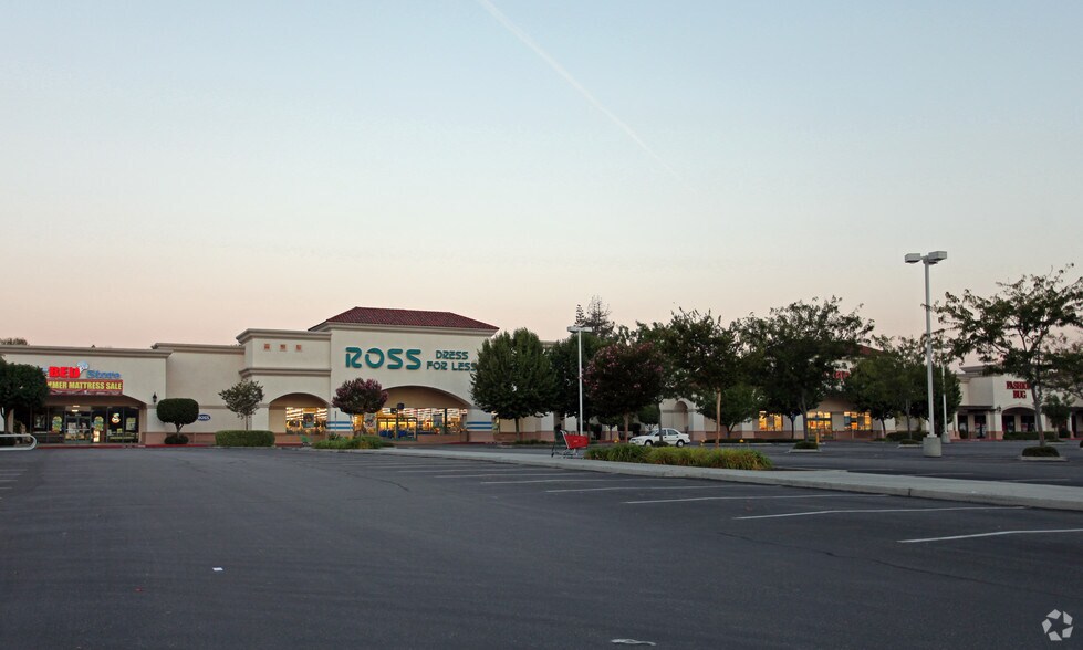 Primary Photo Of 2305 Theater Dr, Paso Robles Unknown For Lease