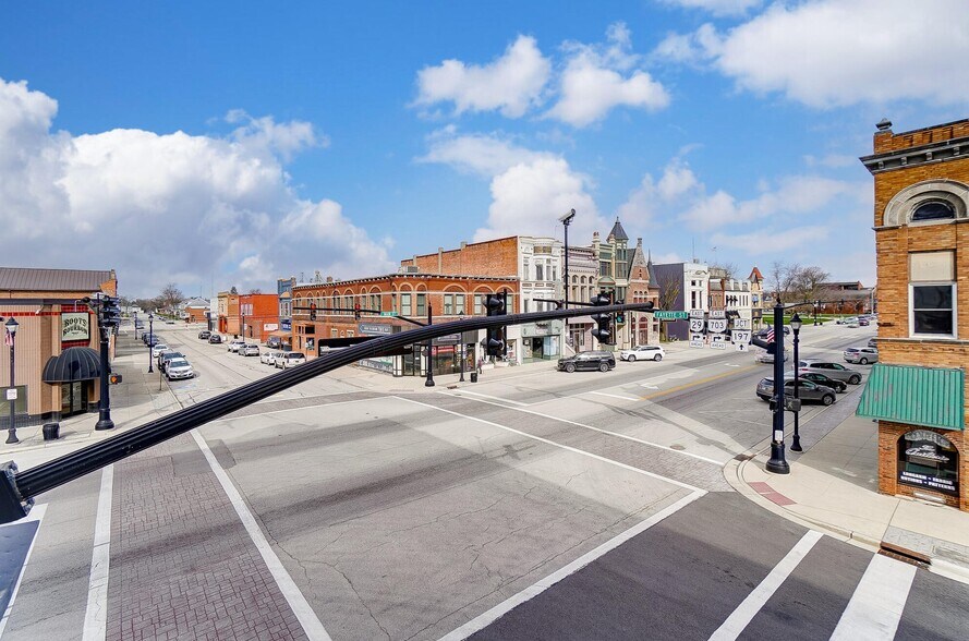 More Photos Of 202 S Main St, Celina Office For Sale