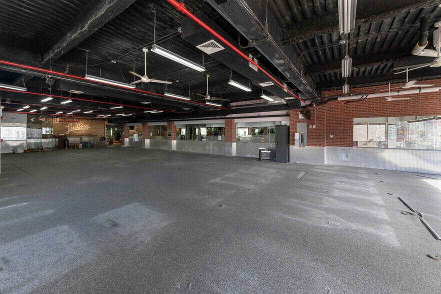 More Photos Of 100 Delancey St, New York Apartments For Lease