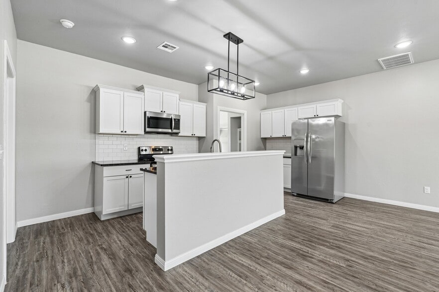 More Photos Of 11514-11529 Cottage Ln, Jones Apartments For Sale