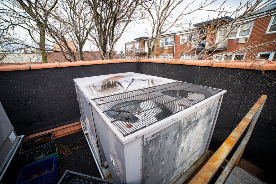 More Photos Of 1655 Sheepshead Bay Rd, Brooklyn Restaurant For Sale