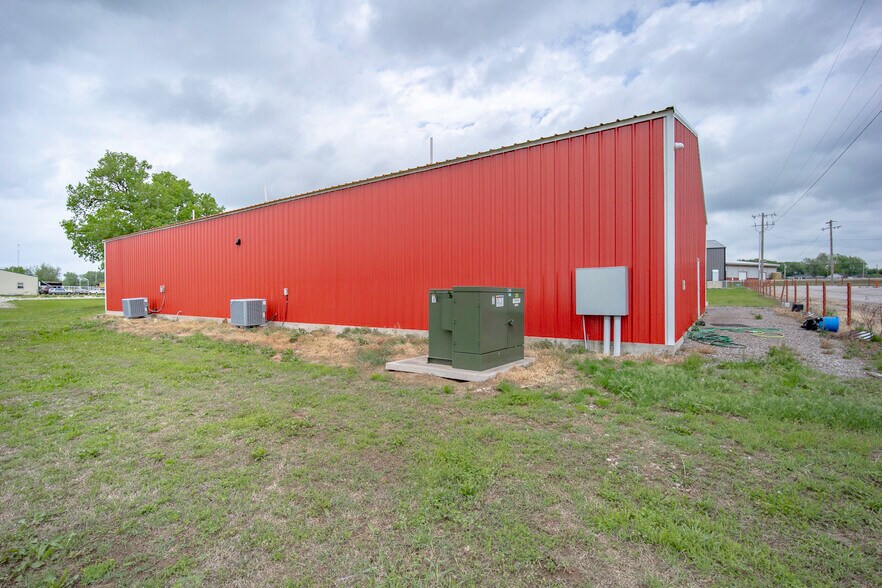 More Photos Of 9064 S Highway 77, Noble Food Processing For Sale