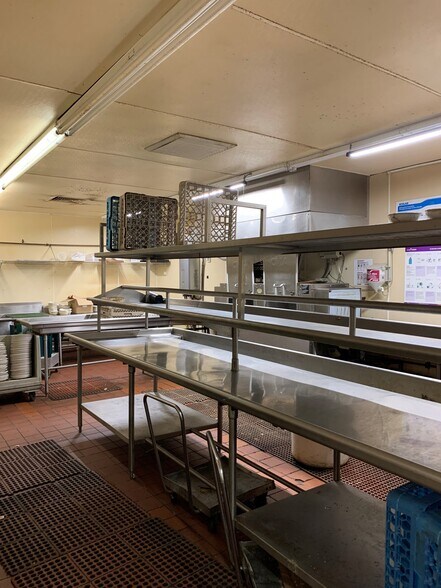 More Photos Of 3476 Massillon Rd, Akron Restaurant For Sale