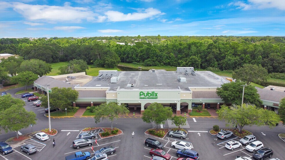 More Photos Of 2300 Griffin Rd, Lakeland Unknown For Lease