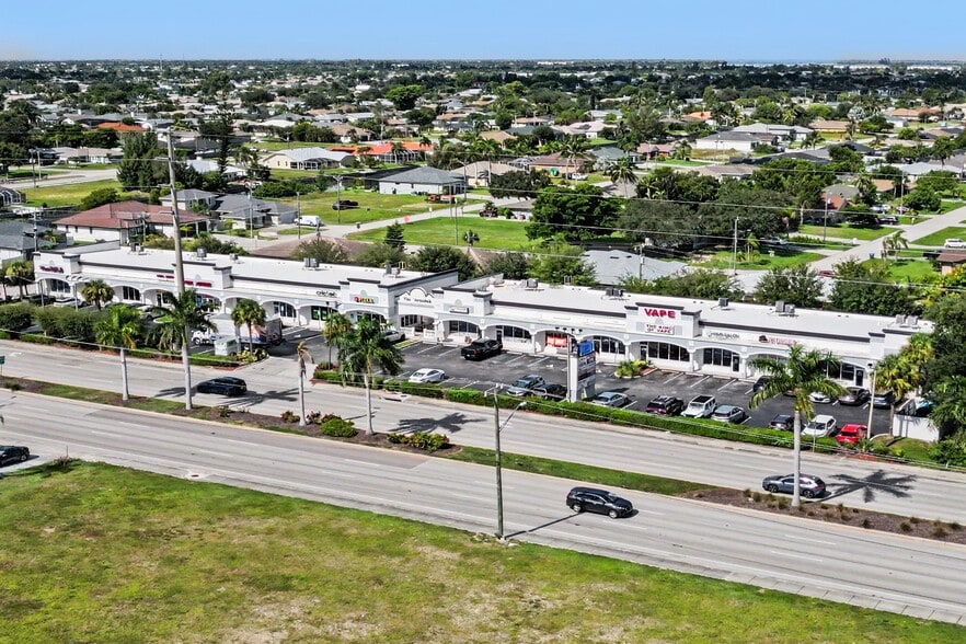 More Photos Of 3028 Santa Barbara Blvd, Cape Coral Unknown For Lease
