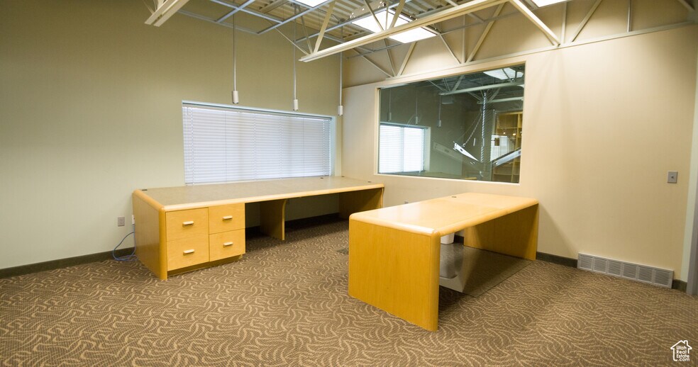 More Photos Of 1550 W Gordon Ave, Layton Service For Lease