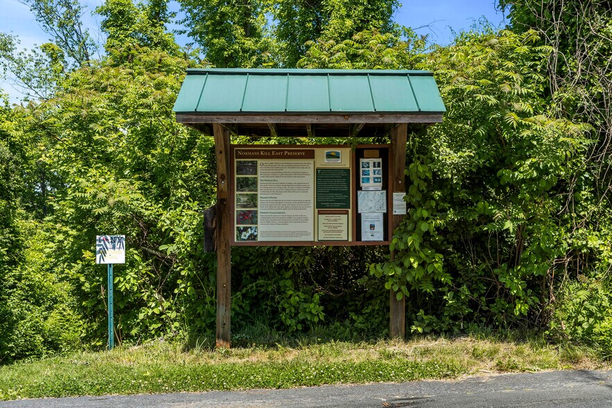 More Photos Of 25 Delaware Ave, Delmar Office For Sale
