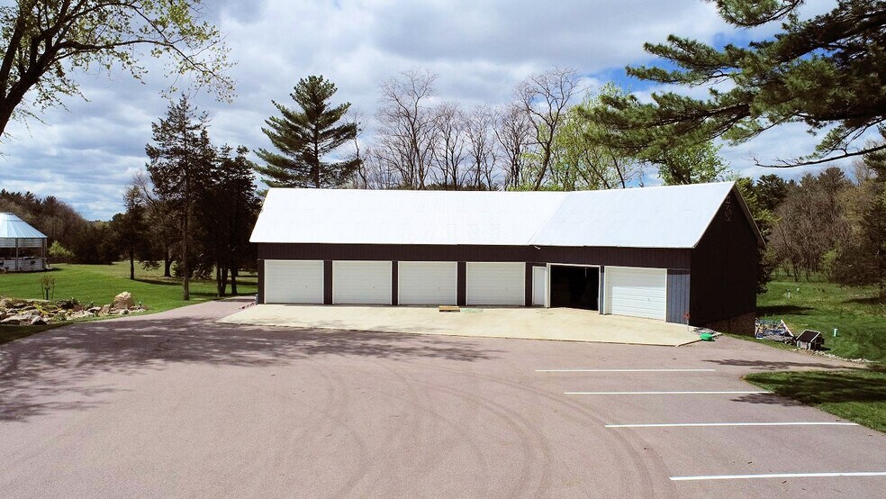 More Photos Of 3884 S Gillette Dr, Wisconsin Dells Lodge Meeting Hall For Sale