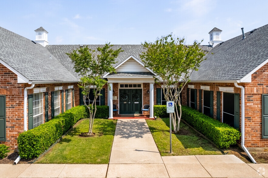 More Photos Of 6021 Morriss Rd, Flower Mound Unknown For Lease