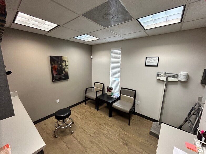 More Photos Of 1985 Barnum Ave, Stratford Medical For Sale