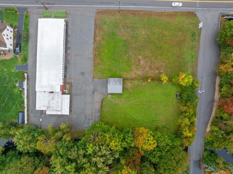 More Photos Of 304 W Main St, Norton Industrial For Sale