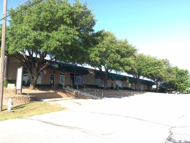 More Photos Of 222 Church St, DeSoto Unknown For Lease