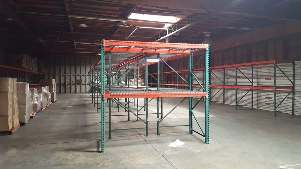 More Photos Of 1689 E Mission Blvd, Pomona Warehouse For Lease