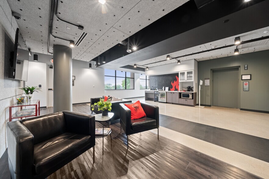 More Photos Of 7620 Guadalupe St, Austin Office For Lease