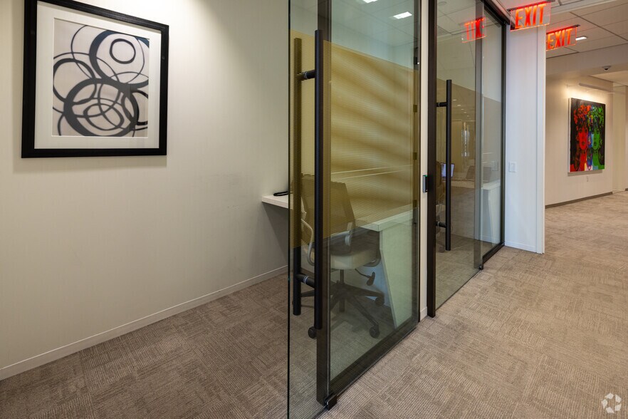 More Photos Of 4 World Trade Ctr, New York Coworking Space