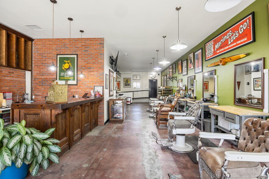 More Photos Of 21627 Sherman Way, Canoga Park Storefront For Sale