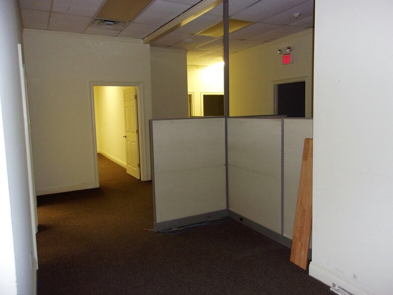 More Photos Of 2895 Highway 190, Mandeville Unknown For Lease