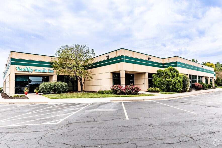 Primary Photo Of 200-226 NW Platte Valley Dr, Riverside Flex For Lease
