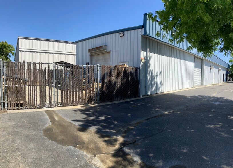 More Photos Of 931 Reno Ave, Modesto Warehouse For Lease