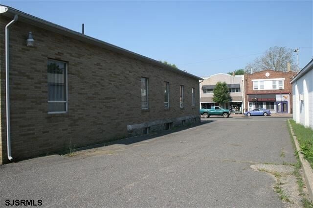 More Photos Of 411 N High St, Millville Medical For Sale