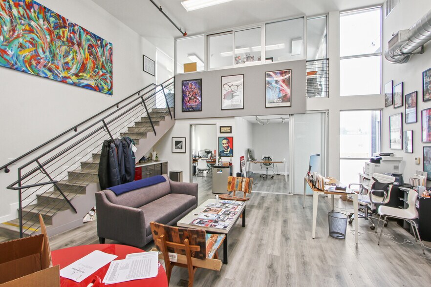 More Photos Of 2332 Cotner Ave, Los Angeles Loft Creative Space For Lease