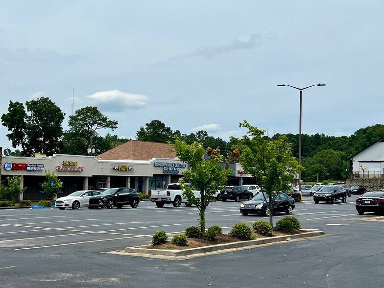Primary Photo Of 6319-6335 Jonesboro Rd, Morrow Unknown For Lease