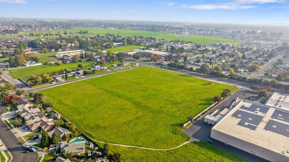 More Photos Of Houston Ave, Visalia Land For Sale