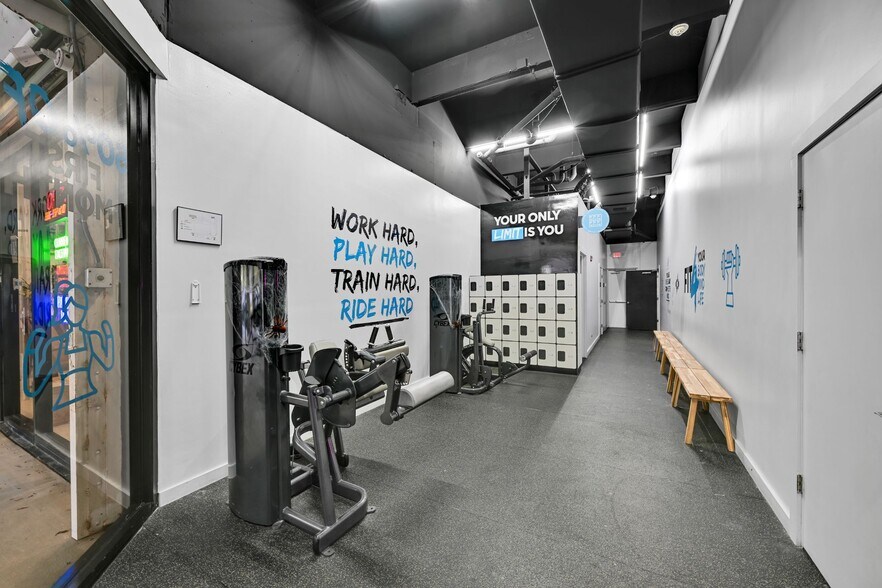 More Photos Of 12300-12498 SW 127th Ave, Miami General Retail For Lease