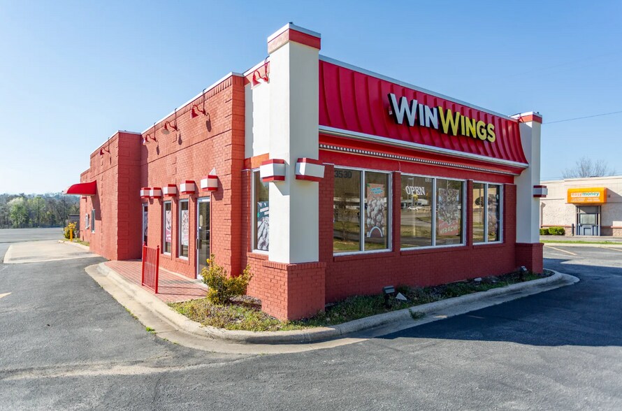 More Photos Of 3530 Pelham Pky, Pelham Fast Food For Sale