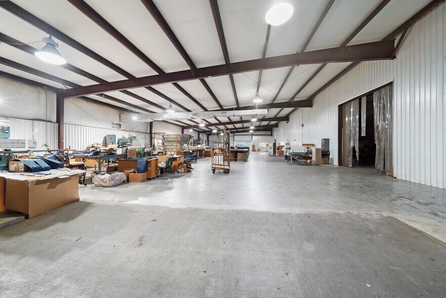 More Photos Of 3215 Huffman Eastgate Rd, Huffman Manufacturing For Lease
