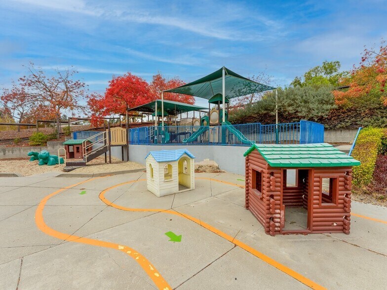 More Photos Of 2425 Camino Tassajara, Danville Schools For Sale