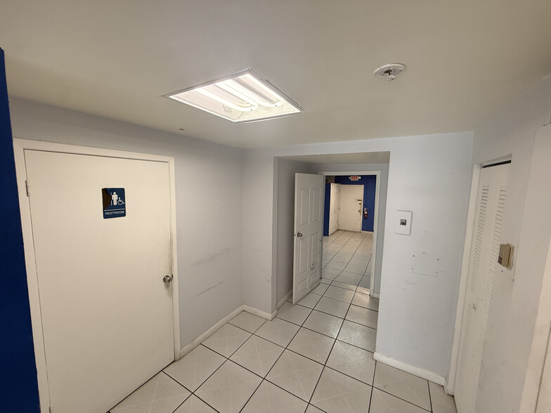 More Photos Of 3130-3132 NW 7th St, Miami Storefront For Lease