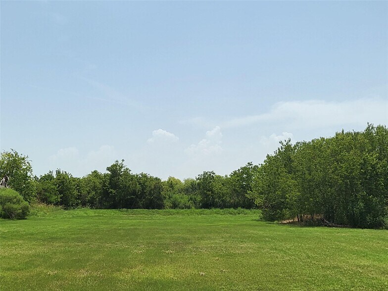 More Photos Of 333 24th St, San Leon Land For Sale