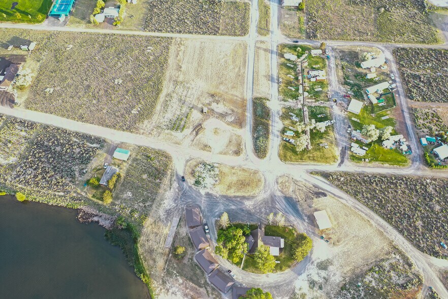 More Photos Of 87275 County Hwy 9-28, Christmas Valley Hotel For Sale