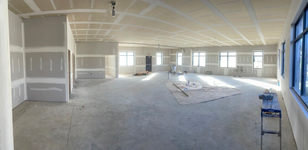 More Photos Of 136 Westwood Blvd, Columbus Office For Lease