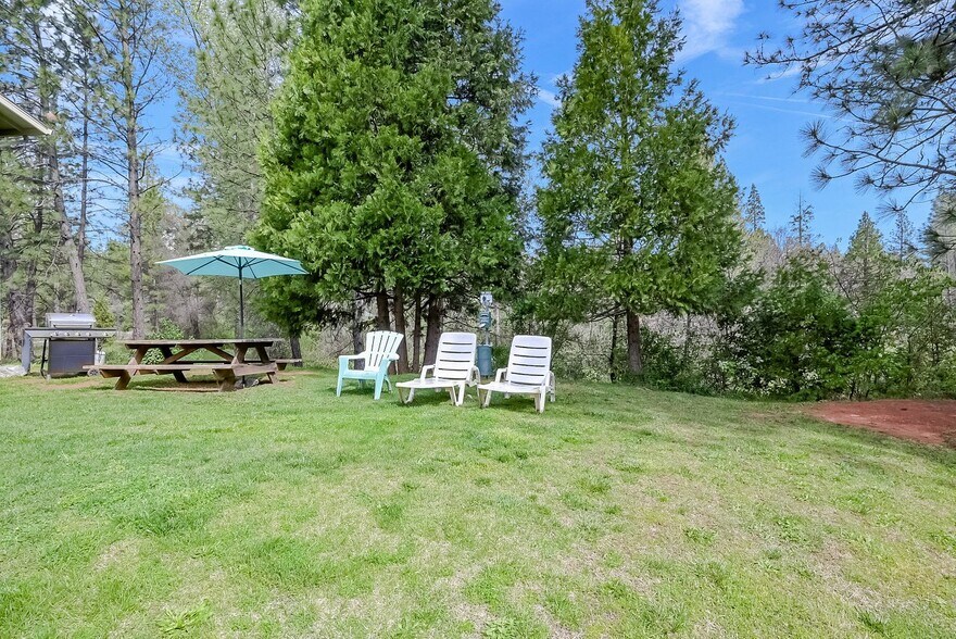 More Photos Of 8592 La Porte Rd, Brownsville Hotel For Sale