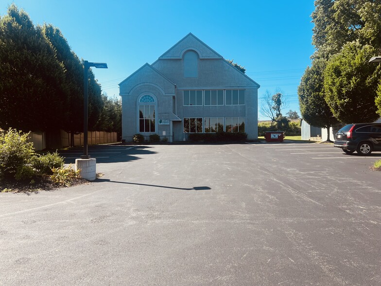 Primary Photo Of 15 Maple Ave, Paoli Office For Sale