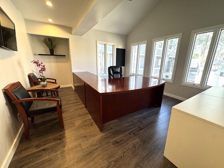 More Photos Of 1761 N Emerson St, Denver Loft Creative Space For Sale