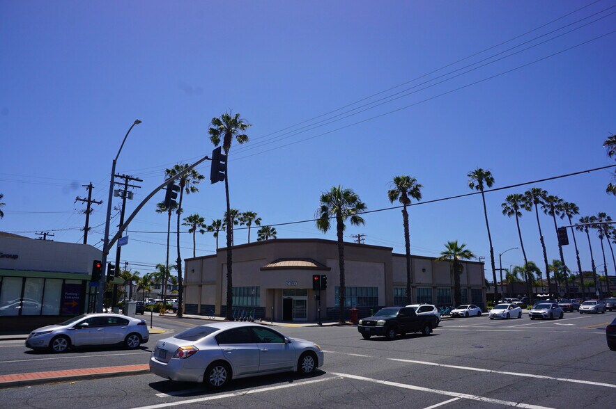 More Photos Of 5670 E 2nd St, Long Beach Bank For Lease