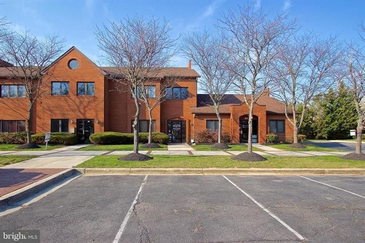 More Photos Of 6 Industrial Park, Waldorf Medical For Lease